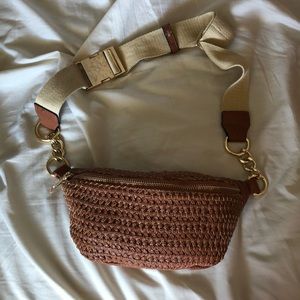 Brown woven fanny pack